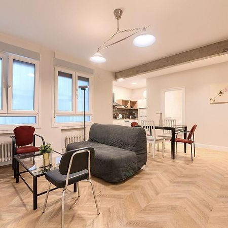 Euskalduna, Vivienda Turistica Moderna Y Renovado Bilbao Exteriör bild