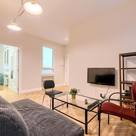 Euskalduna, Vivienda Turistica Moderna Y Renovado Bilbao Exteriör bild