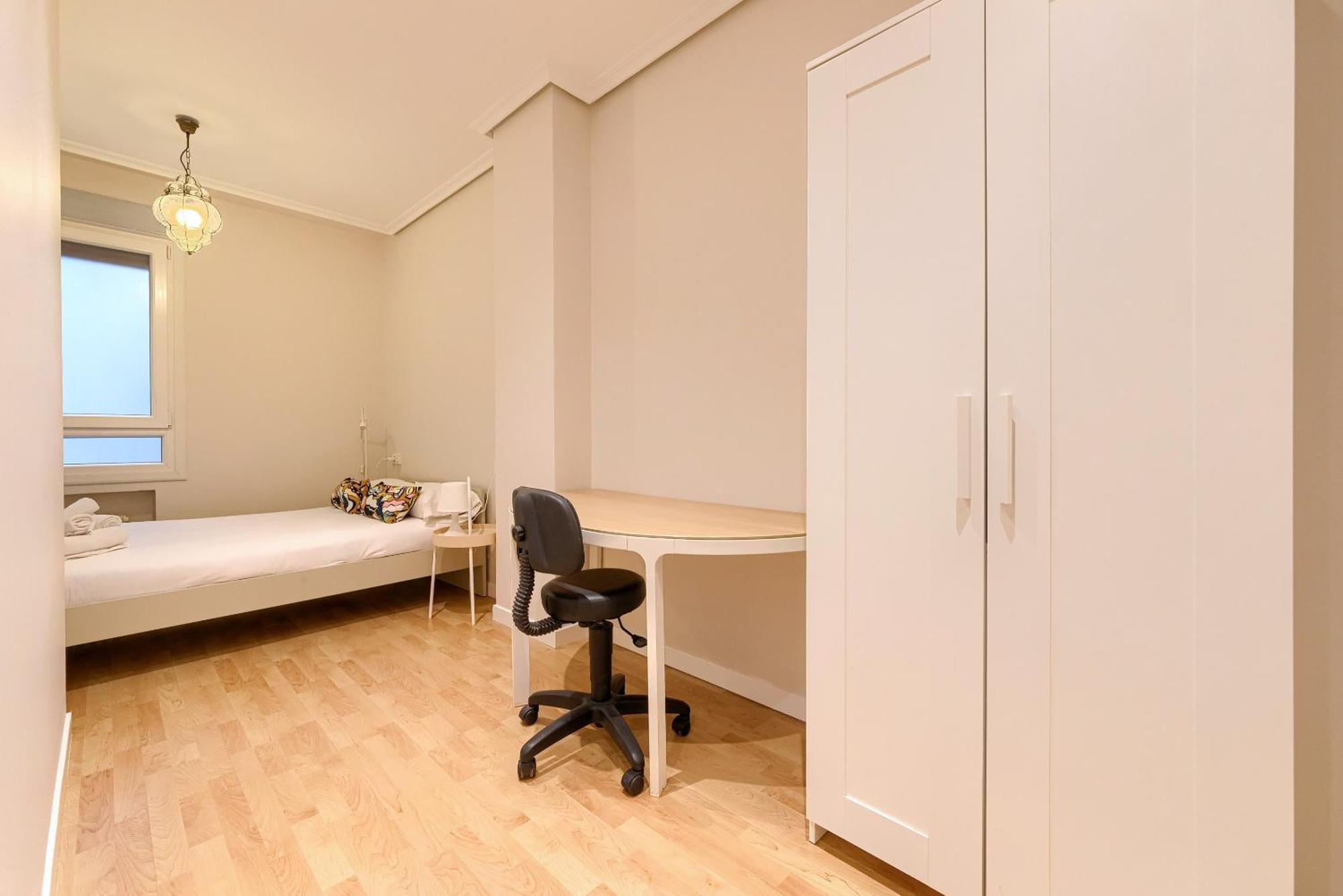 Euskalduna, Vivienda Turistica Moderna Y Renovado Bilbao Exteriör bild