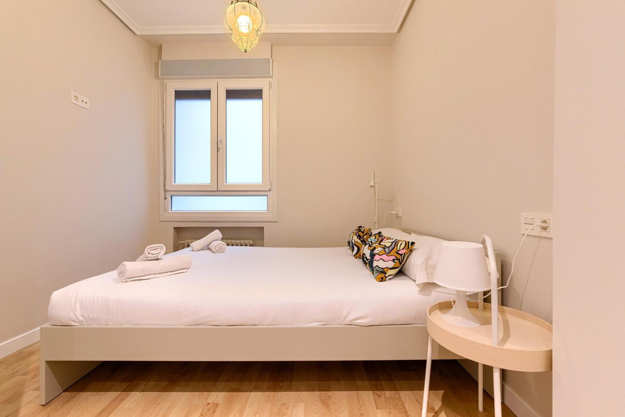 Euskalduna, Vivienda Turistica Moderna Y Renovado Bilbao Exteriör bild
