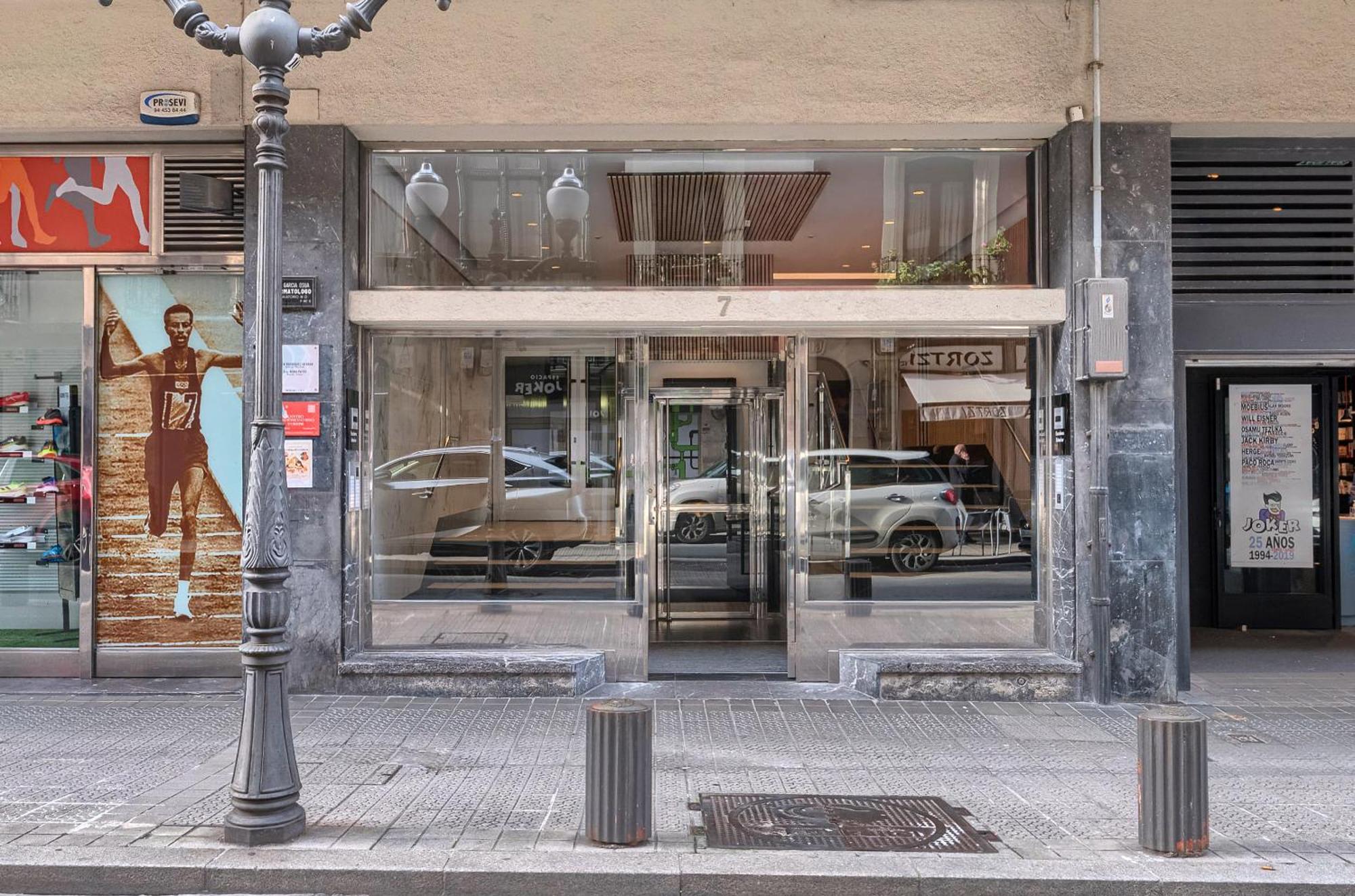 Euskalduna, Vivienda Turistica Moderna Y Renovado Bilbao Exteriör bild
